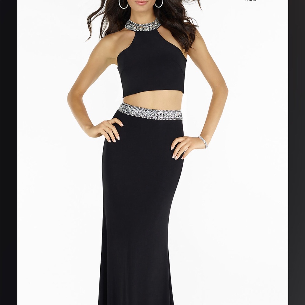 Long Two-piece Prom dress